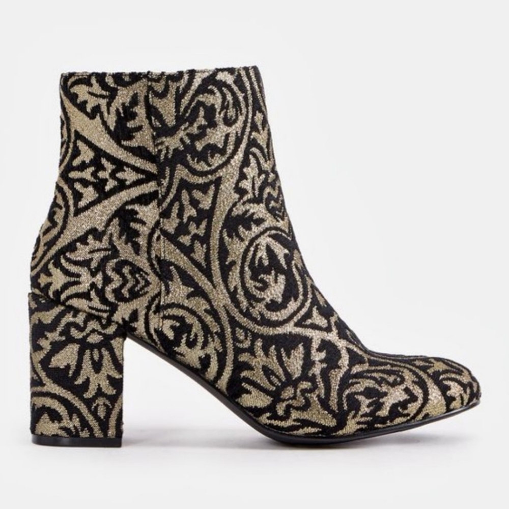 JustFab Jacinta Tapestry Booties